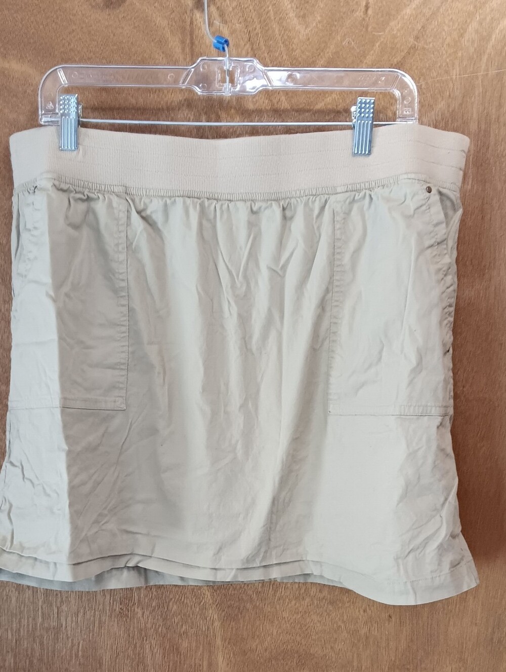 Zac & Rachel Women's Cream Elastic-Waist Casual Skort.